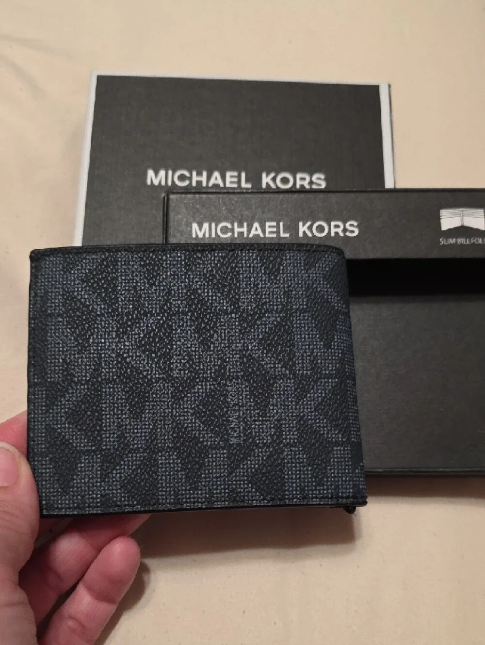 NWB Michael Kors Navy Signature Slim Billfold Wallet